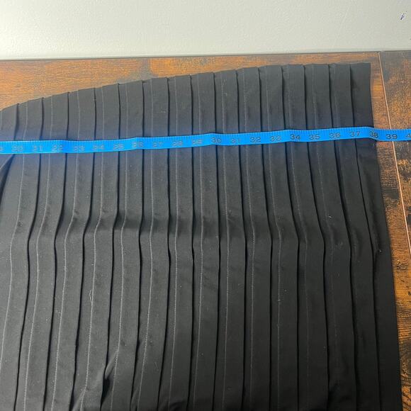 Adrianna Papell Black Lace Dress Shutter Pleated Women's 8 V-Neck Cap Sleeve - Picture 11 of 12